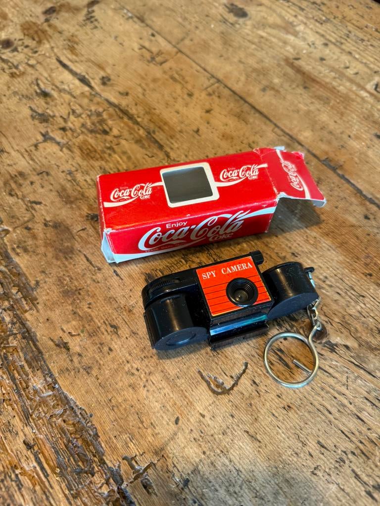 Coca cola spy camera, Verzamelen, Sleutelhangers, Ophalen of Verzenden, Zo goed als nieuw, Merk