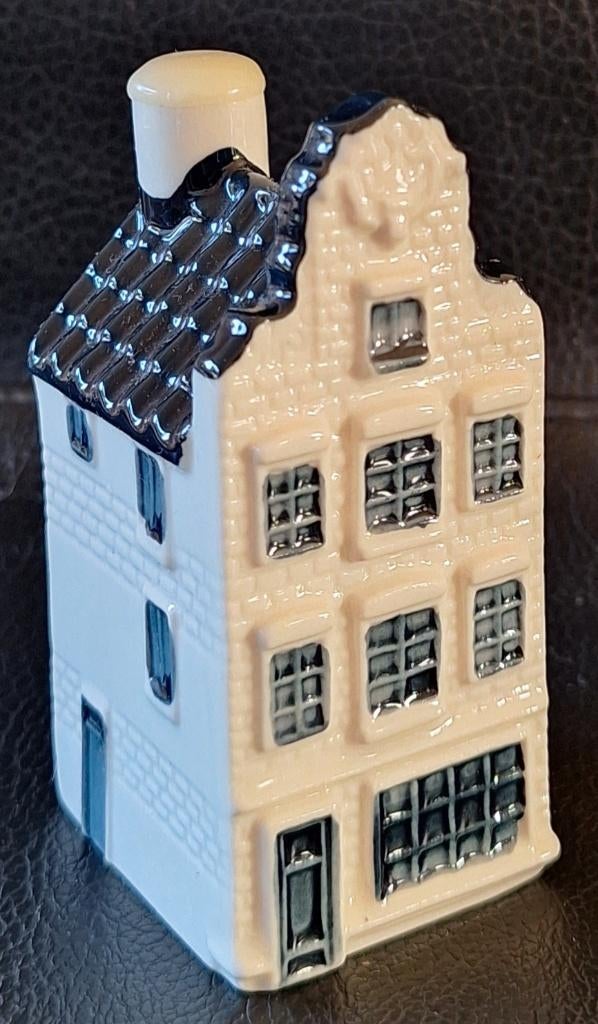 KLM huisje Bols nummer 72 - dichte schoorsteen , gevuld, Ophalen of Verzenden, 61 t/m 80, Gevuld