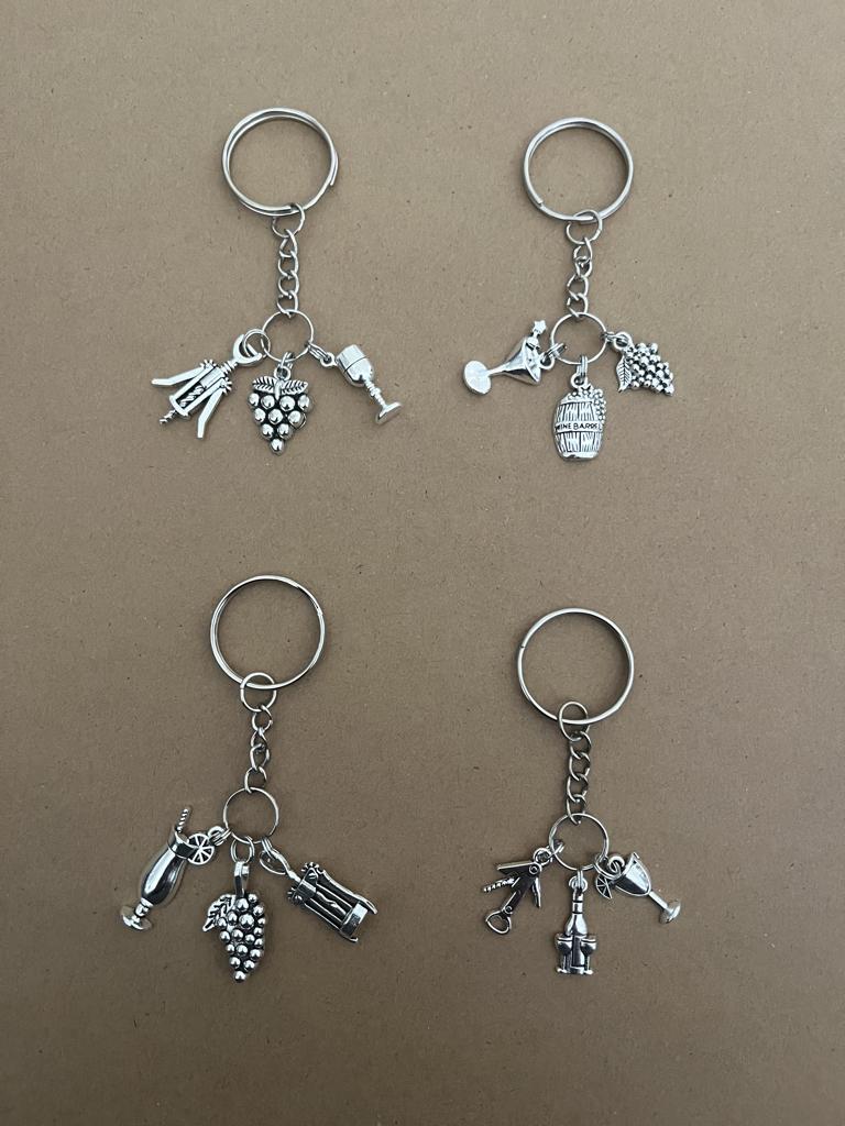 4 verschillende sleutelhangers wijn glas druif wijnfles....., Ophalen of Verzenden, Nieuw, Merk
