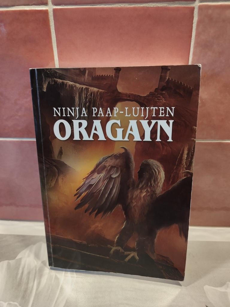 Oragayn - Ninja paap-Luijten, Ophalen of Verzenden, Gelezen