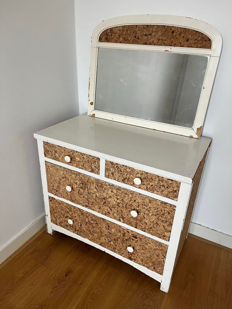 Kommode met spiegel en kurk bekleding, Huis en Inrichting, Kasten | Dressoirs, Ophalen, Gebruikt, 50 tot 100 cm, Met lade(s)
