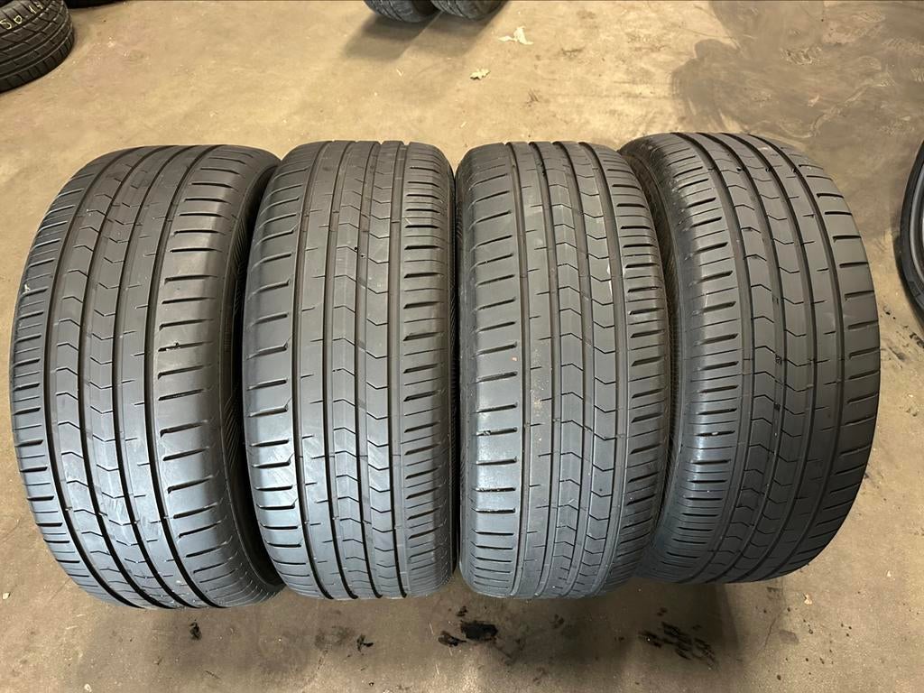 215 55 17 / 225 50 17 / 225 55 17 / 235 55 17 / 215 60 17, 215 mm, Nieuw, 17 inch, Ophalen of Verzenden