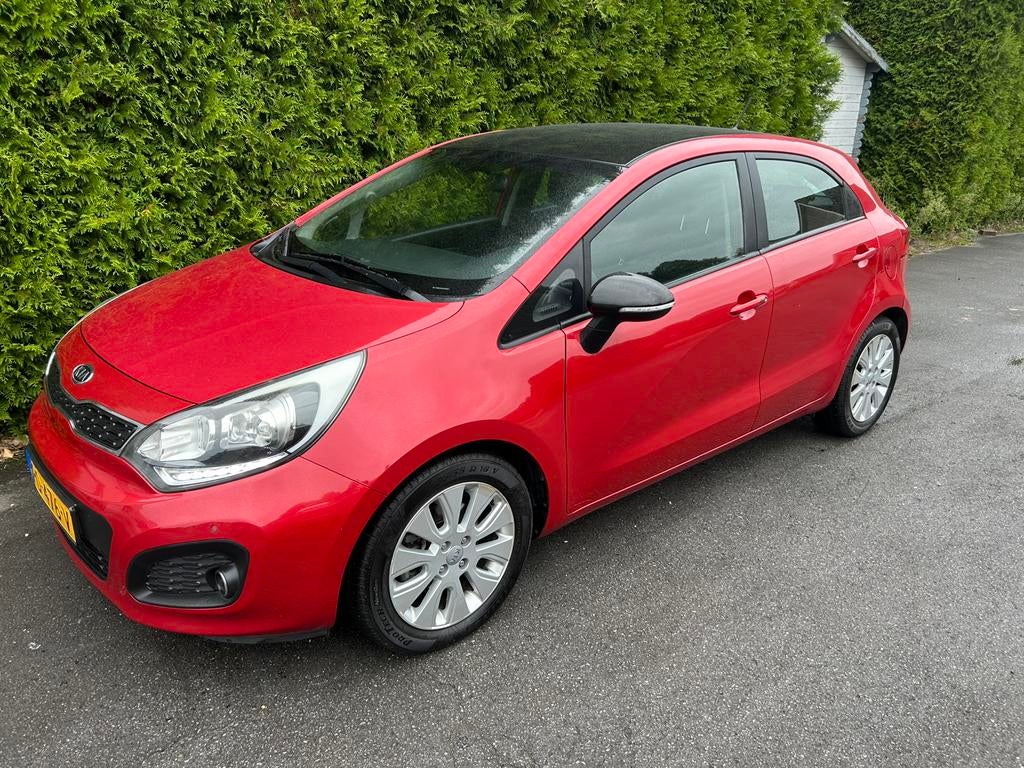 Kia Rio 1.4 Cvvt 5DRS 2012 Rijdt als nieuw!, Voorwielaandrijving, 1139 kg, Zwart, 4 cilinders