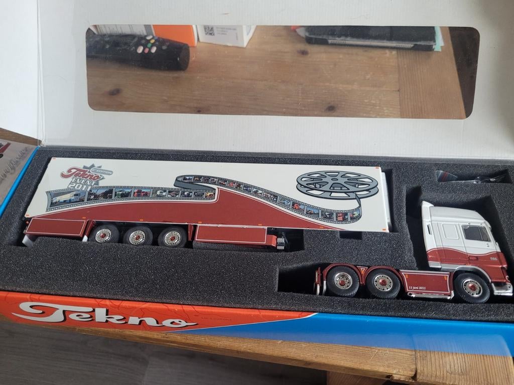 Scania truck evenement 2011, Hobby en Vrije tijd, Modelauto's | 1:50, T, Nieuw, T, Tekno