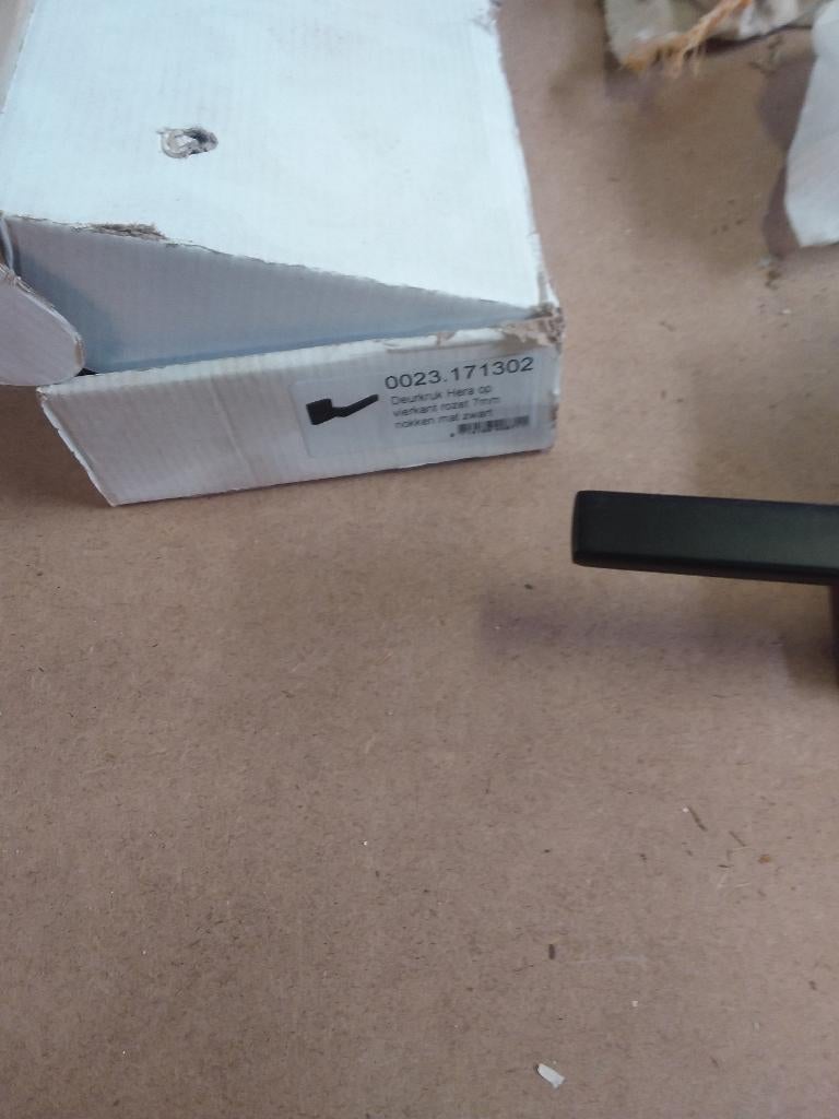 Zwarte deurkruk Hera met vierkant rozet Intersteel, Doe-het-zelf en Verbouw, Hang- en Sluitwerk, Ophalen, Nieuw, Overige materialen