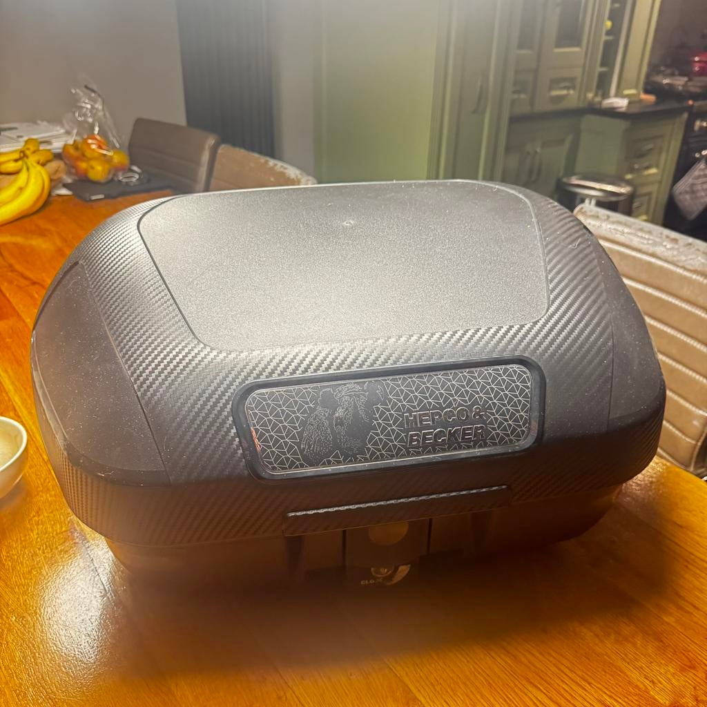 Hebco en becker top koffer met universele koppel plaat, Ophalen, Zo goed als nieuw