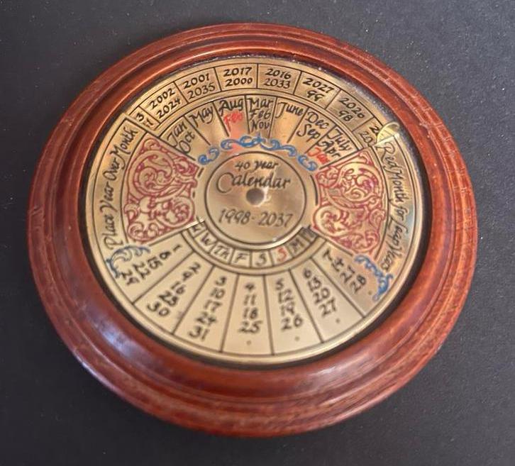 40-jaren kalender 1998/2037, Ophalen, Zo goed als nieuw, Astrologie, Achtergrond en Informatie