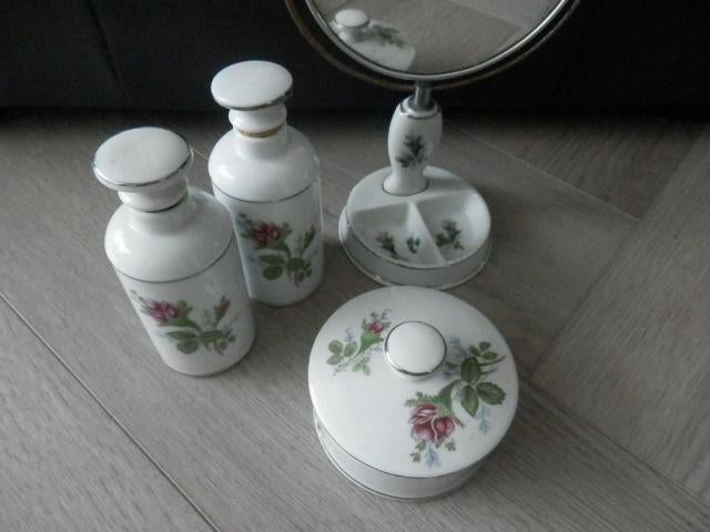 Kaptafelsetje met spiegel, 4 delig setje, Ophalen of Verzenden