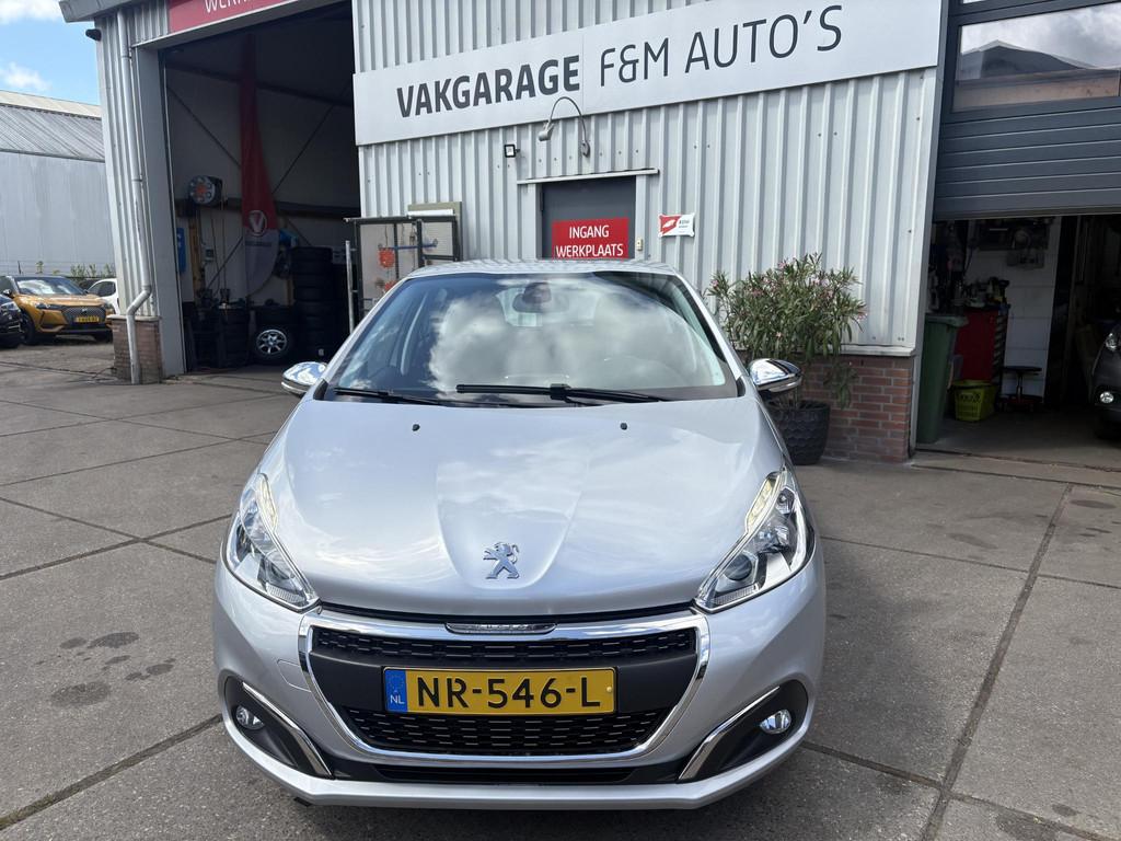 Peugeot 208 1.2 PureTech Allure, Auto's, Peugeot, Voorwielaandrijving, Stof, Gebruikt, 1199 cc