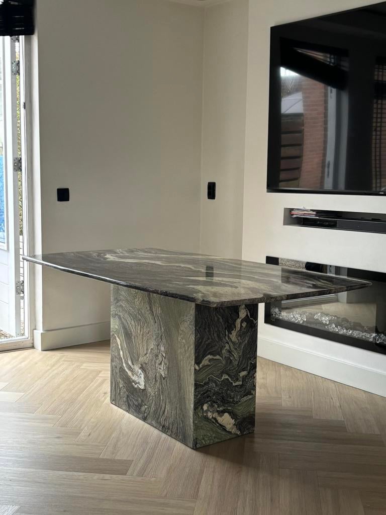 Exclusieve Vintage Cipollino Ondulata Marmeren Eettafel, Overige materialen, Travertin japandi vintage marmeren natuursteen, Ophalen of Verzenden