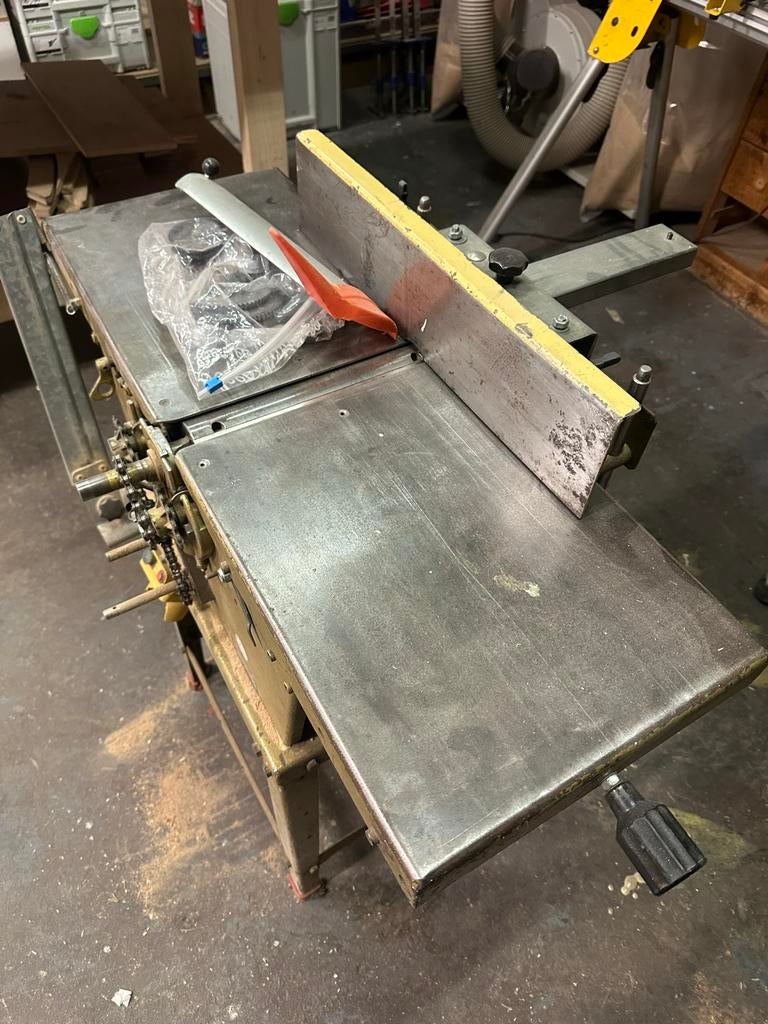 Scheppach Prima HM2 Vlak- en Vandiktebank, Ophalen, Gebruikt, Elektrisch