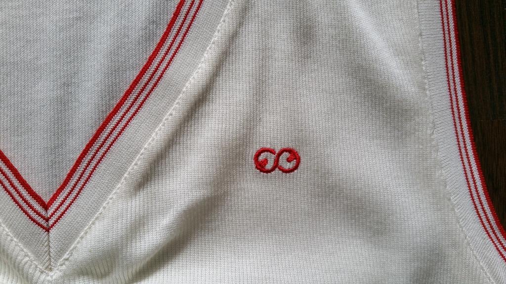 Escada Sport spencer top crèmekleur met rode details, Maat 38/40 (M), Wit, Escada, Ophalen of Verzenden