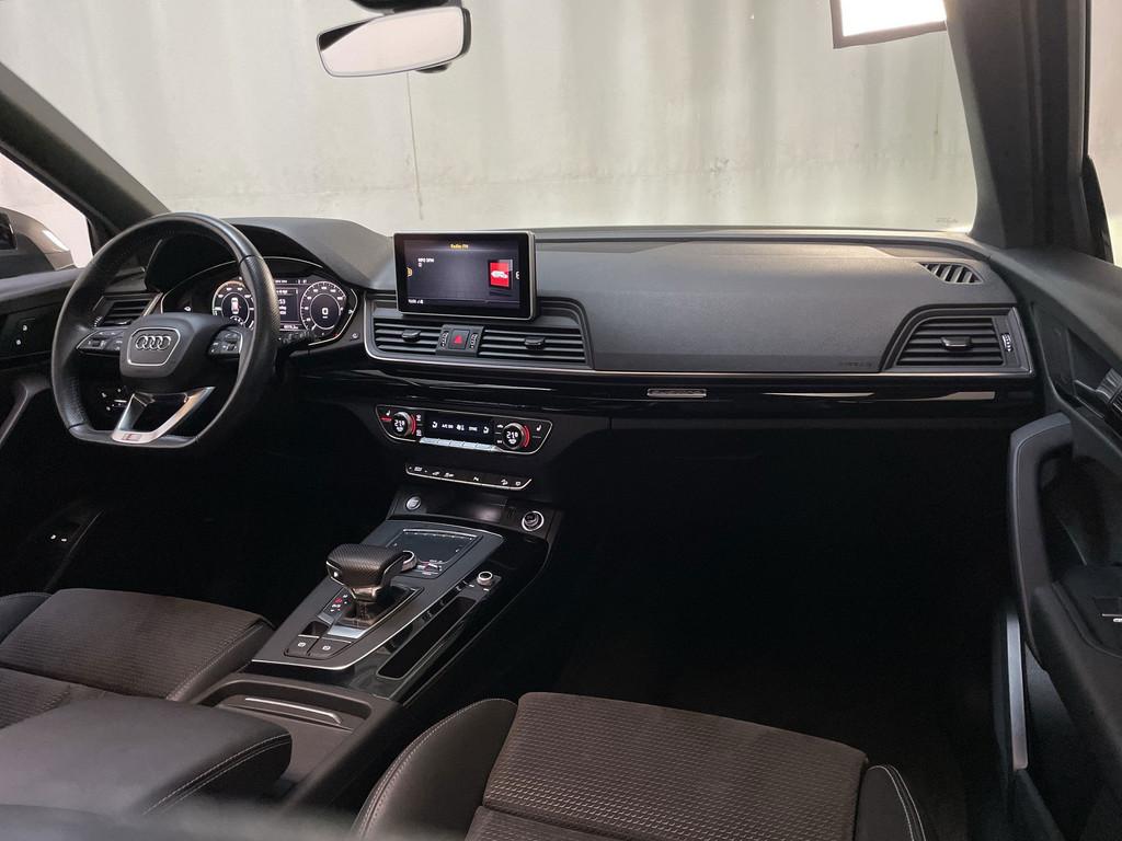 Audi Q5 55 TFSI e Quattro Competition S-Line Panoramadak Luc, Automaat, 4 cilinders, Plug-in hybride, Bedrijf