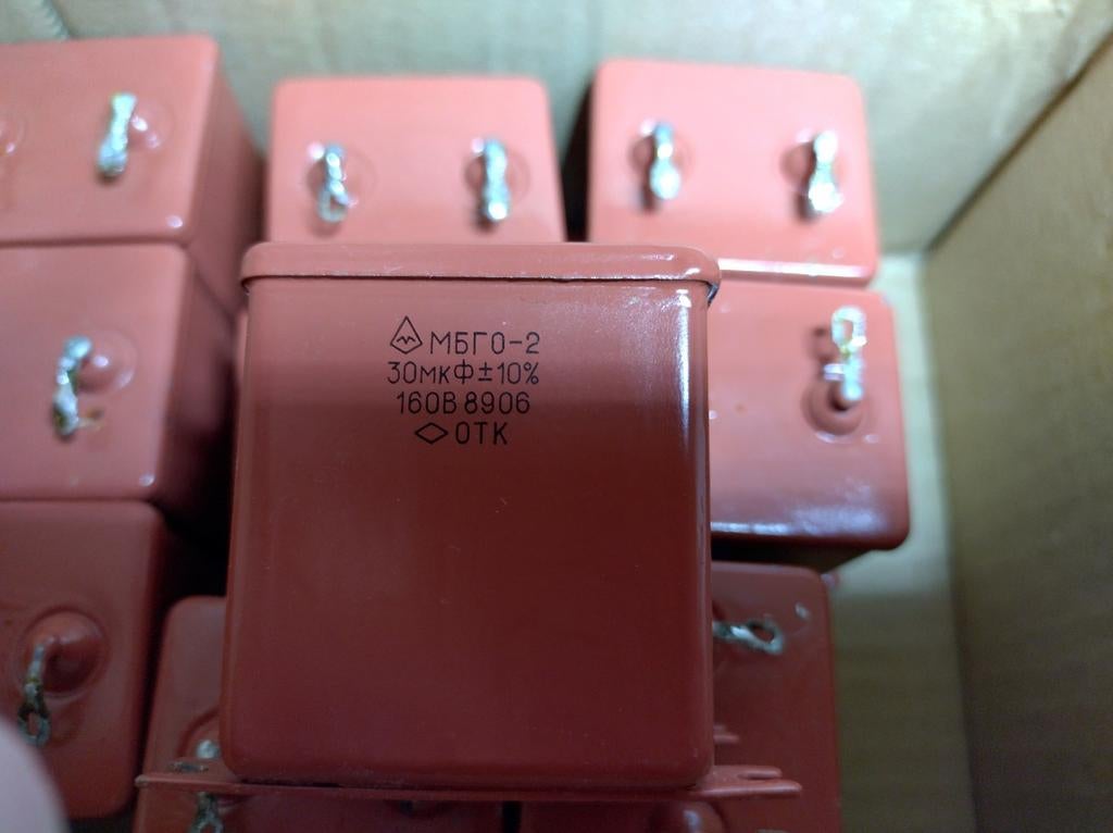 NOS PIO condensator 10 stuks MBGO  30 uF +-10% 160V, Ophalen, Gebruikt