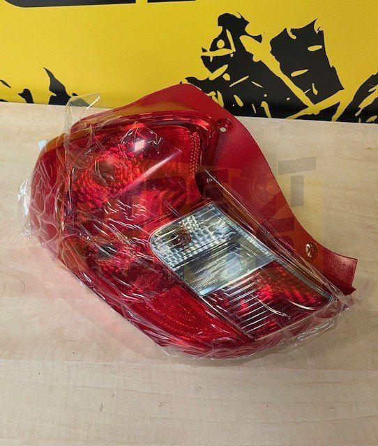 Opel Karl achterlicht Links Origineel! 42607396, Auto-onderdelen, Verlichting, -, -, Opel, Nieuw
