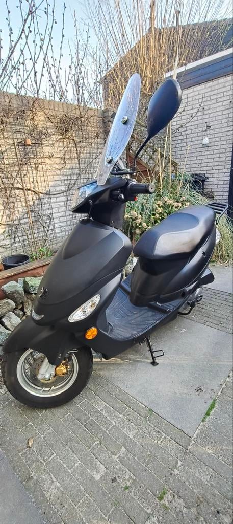 Peugeot V-Clic Snorscooter - Recent Onderhoud, Loopt 60 km/u, Fietsen en Brommers, Scooters | Peugeot, Ophalen, Gebruikt, Overige modellen
