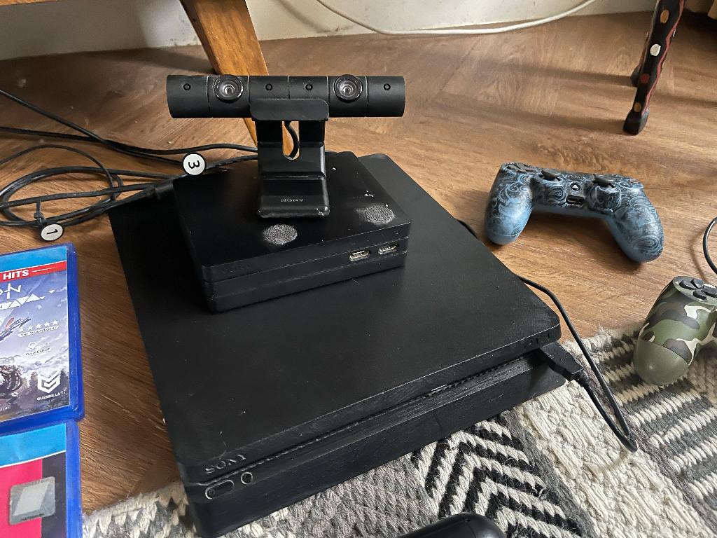 PlayStation 4 + VR set + 2 controllers + Move controllers, Ophalen of Verzenden, Gebruikt, Overige typen, PlayStation 4