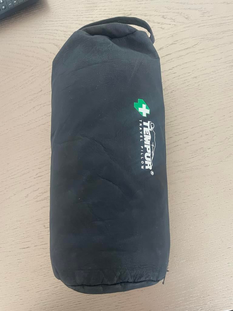 Tempur reiskussen - Travel Pillow, Ophalen of Verzenden, Gebruikt, Wit, Cilindervormig