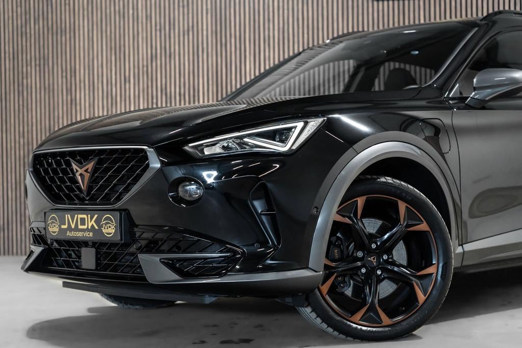 Cupra Formentor 1.4 e-Hybrid VZ Performance Pano PDC CUPRA-M, Auto's, Gebruikt, 4 cilinders, Zwart, Hybride Elektrisch/Benzine