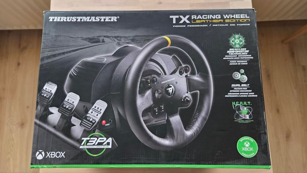 Thrustmaster TX Leather Edition, Ophalen, Gebruikt, Stuurtje of Sportattribuut, Xbox One