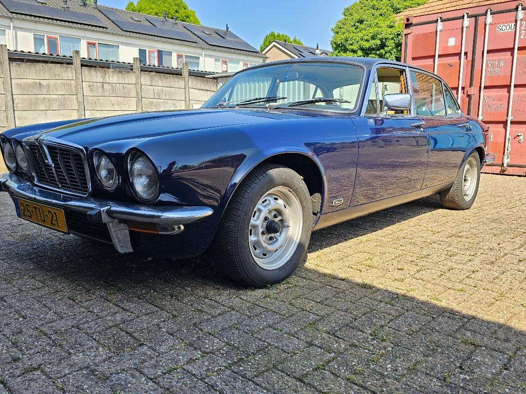 Jaguar XJ 5.3 LWB AUT 1978 Blauw, Auto's, Jaguar, Automaat, Achterwielaandrijving, Beige, Blauw