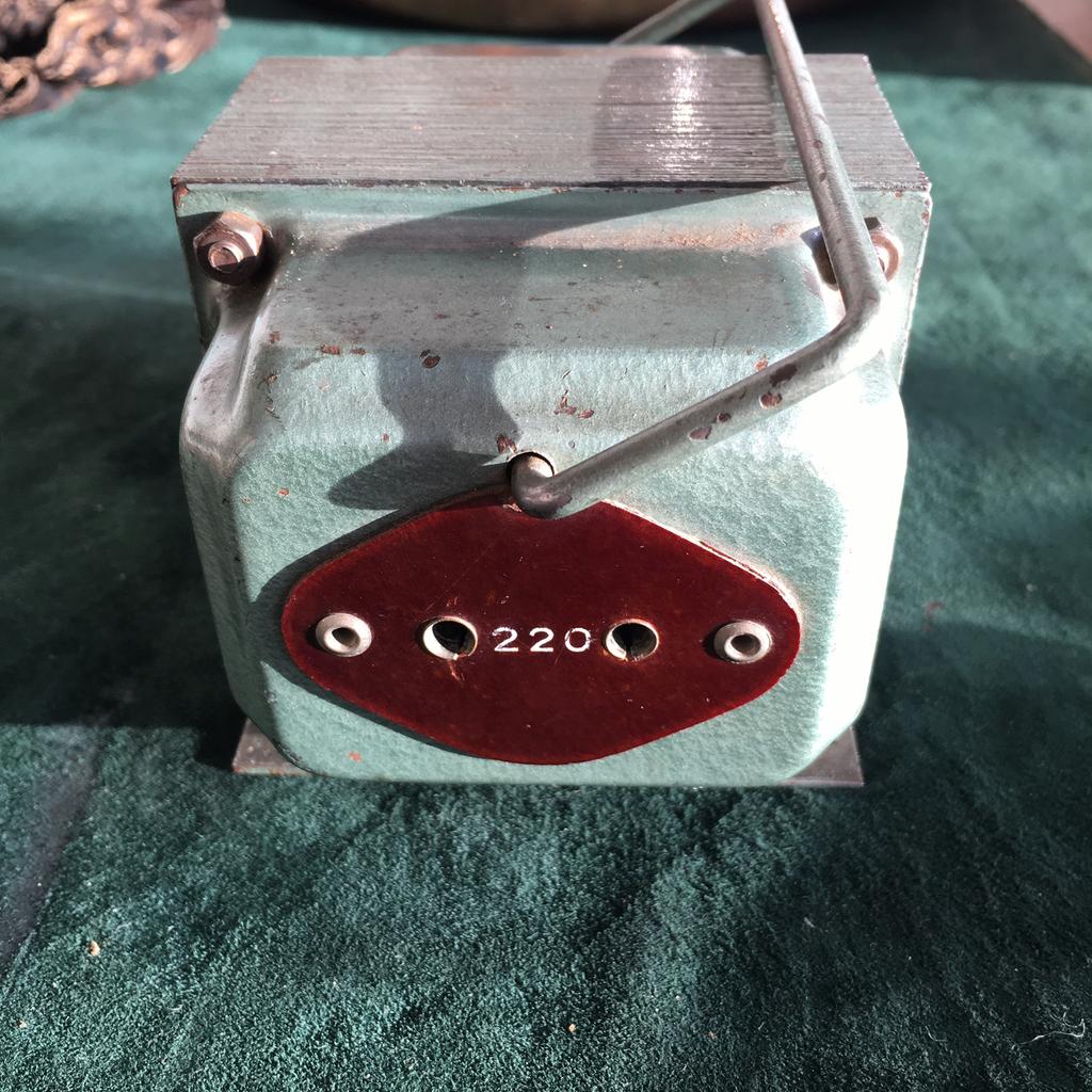 Transformator voor 220V naar 110V, Ophalen of Verzenden, Zo goed als nieuw, Toebehoren, Singer