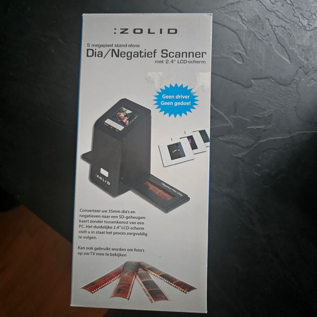 Zolid Dia/negatief scanner ONGEBRUIKT, Computers en Software, Scanners, Ophalen of Verzenden