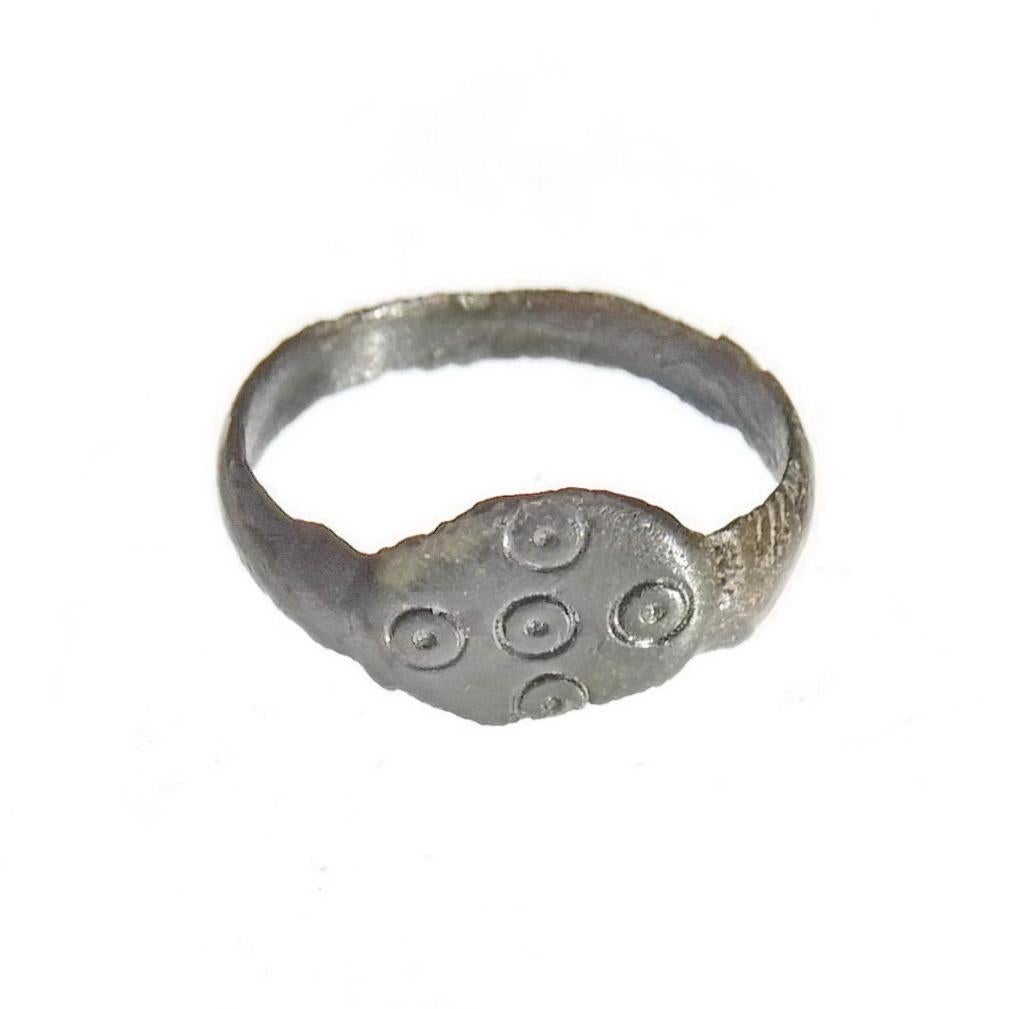 Romeinse vingerring brons roman circle point  rf007, Ophalen of Verzenden