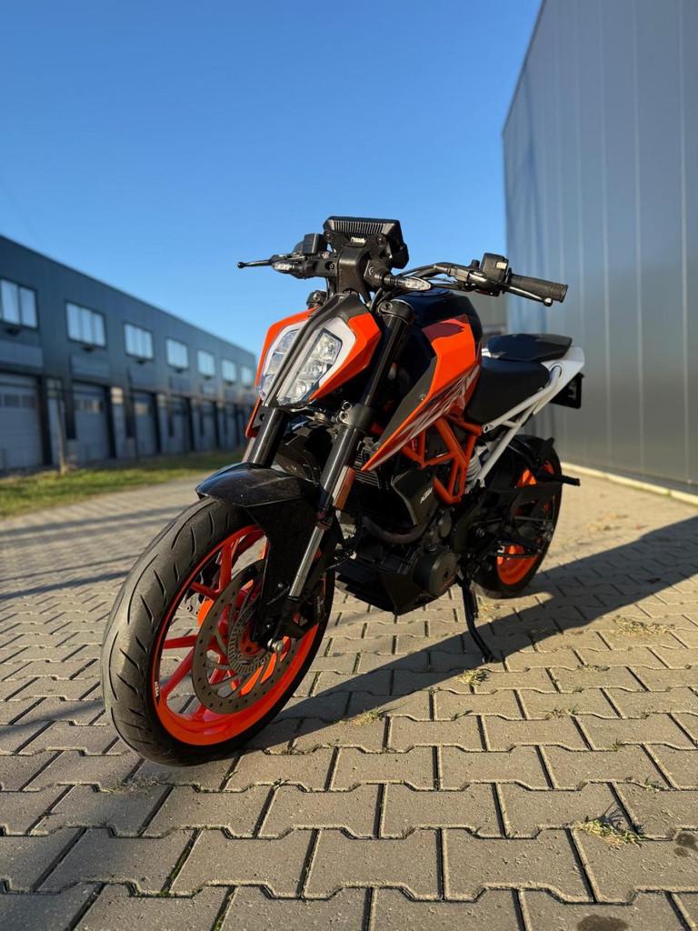 KTM Tour 390 Duke ABS - foto 2