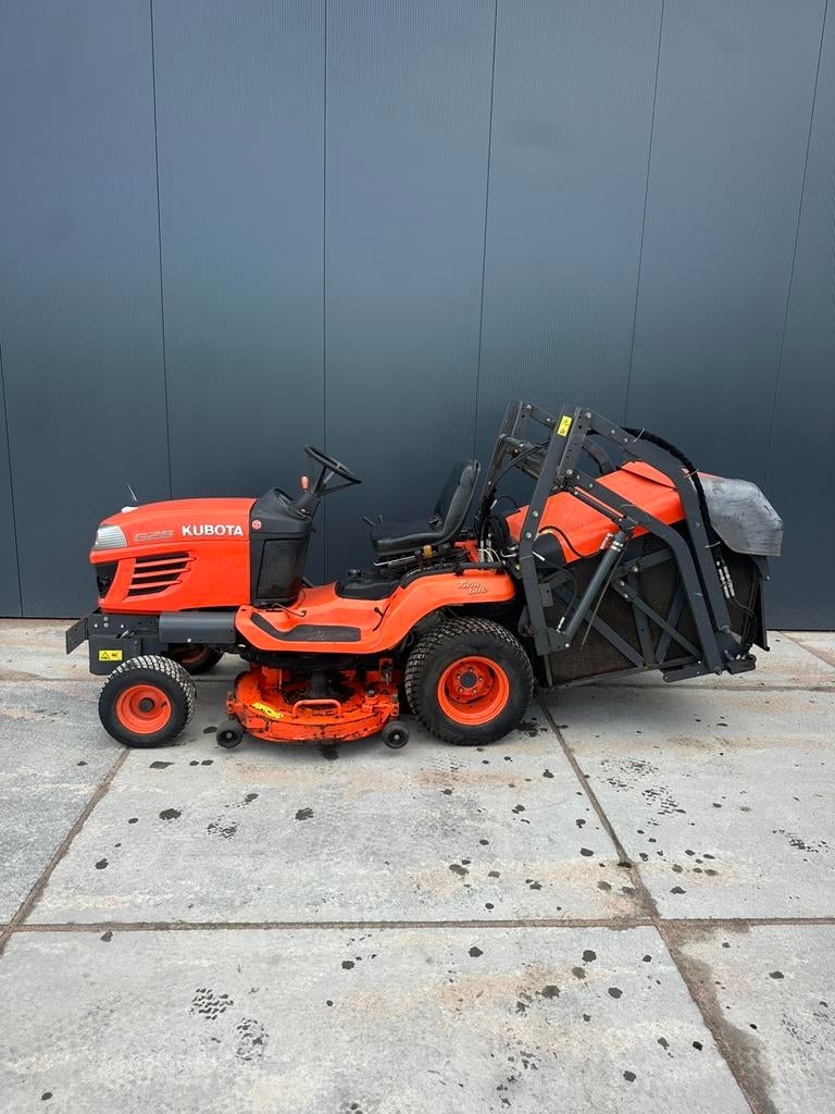 Kubota G26 zitmaaier hooglosser, Zo goed als nieuw, Opvangbak, @, 120 cm of meer