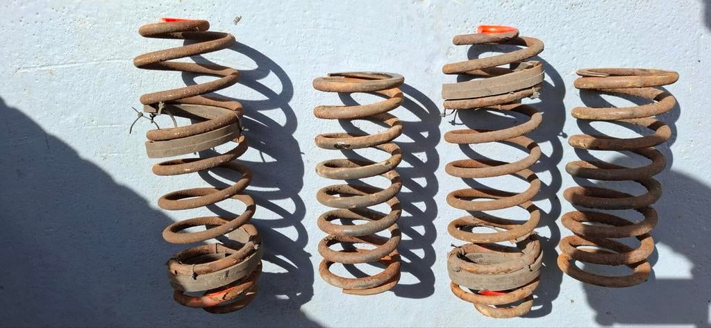 Veren voor Volvo 140-serie, Auto-onderdelen, Ophanging en Onderstel, Ophalen, Volvo