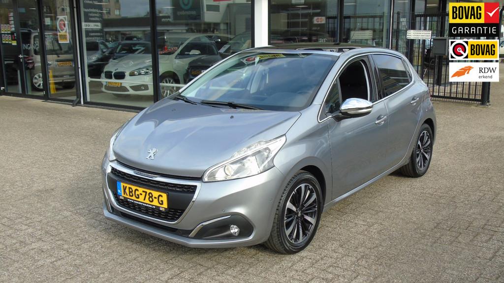 Peugeot 208 1.2 PureTech Allure, LED verlichting, Gebruikt, 1199 cc, 82 pk