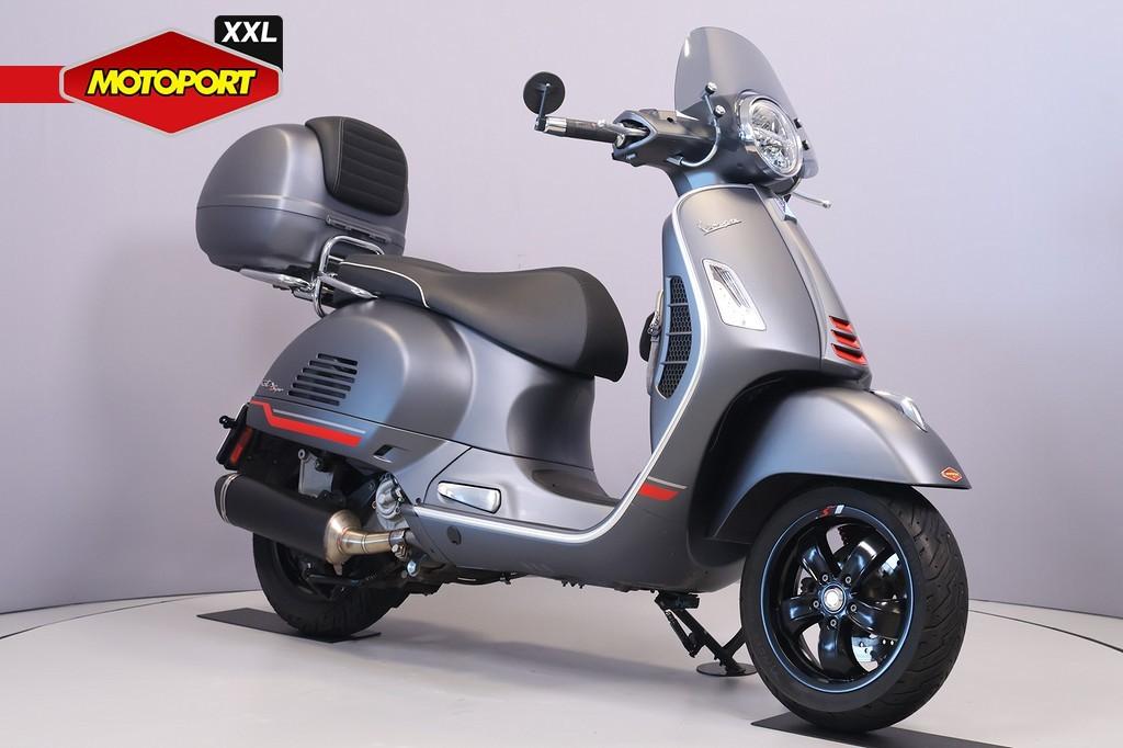 Vespa GTS 300 SUPER (bj 2021) - foto 2