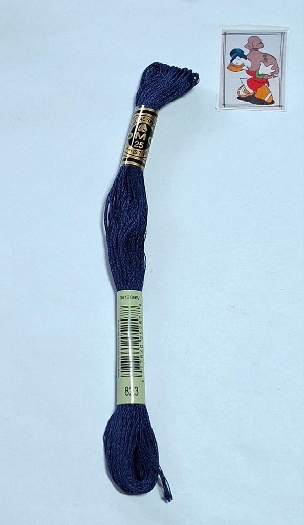 DMC mouline, blauw 823, Mulhouse, France, Ophalen of Verzenden, Borduurgaren of Zijde, DMC