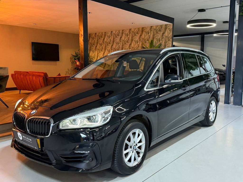 BMW 2-serie Gran Tourer 218i Executive Edition Garantie Crui, Auto's, BMW, Stof, Gebruikt, 2-Serie Gran Tourer, Zwart
