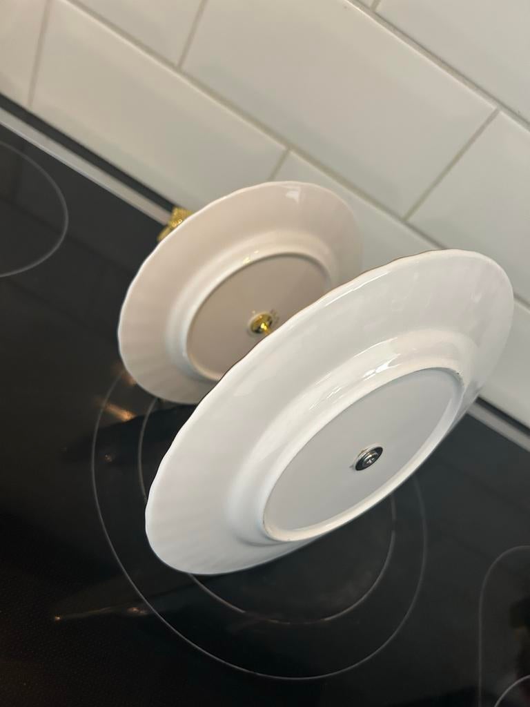 Royal Albert 2-laags etagere met gouden accenten, Huis en Inrichting, Woonaccessoires | Etagères, Ophalen of Verzenden, Zo goed als nieuw