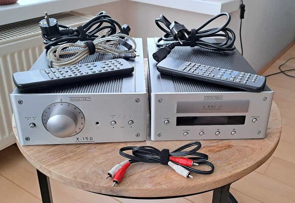 Musical Fidelity versterker en cd-speler, Audio, Tv en Foto, Versterkers en Receivers, Gebruikt, Overige systemen, 120 watt of meer