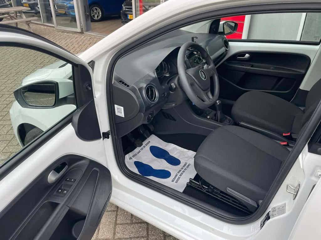 Volkswagen Up! 1.0 / NL auto, Gebruikt, 4 stoelen, Origineel Nederlands, Bedrijf
