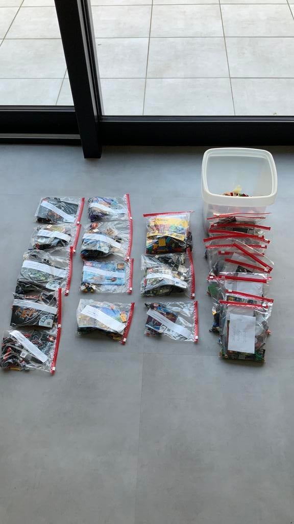 Gebruikte lego - 11 complete sets en veel diversen, Kinderen en Baby's, Speelgoed | Duplo en Lego, Gebruikt, Ophalen