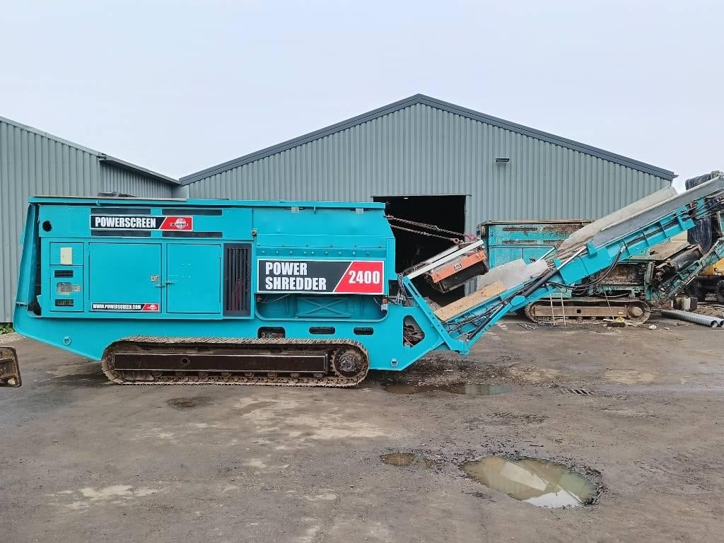 Powerscreen Powershredder 2400 shredder waste wood magnet be