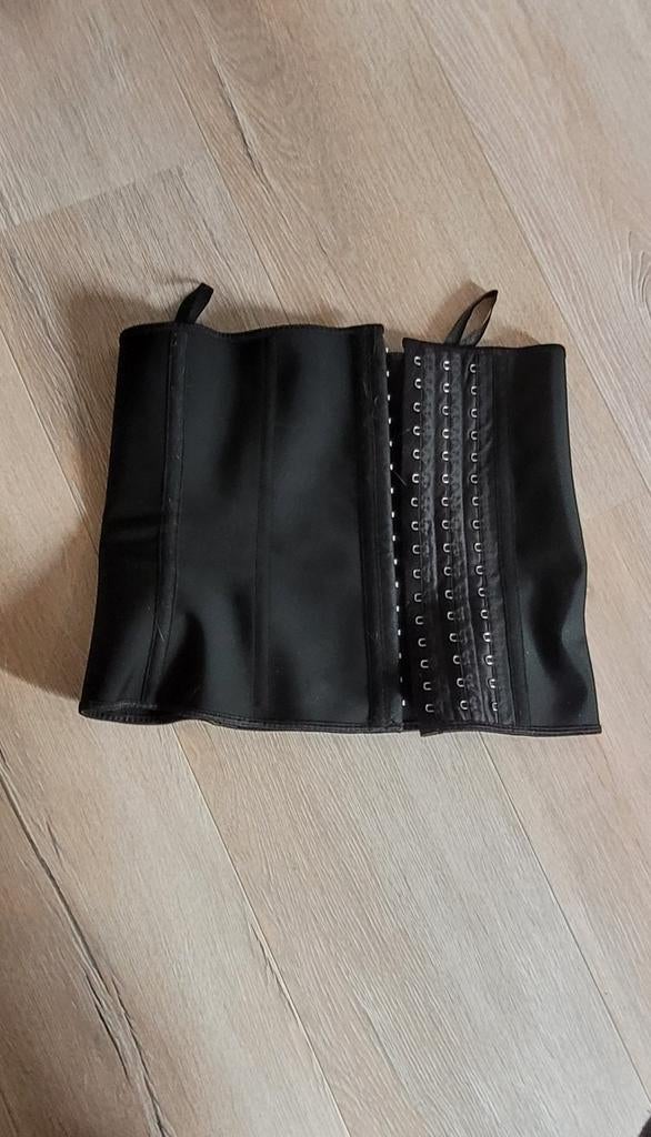 Perfect Shape Korset Maat S, Kleding | Dames, Ondergoed en Lingerie, Body of Korset, Zwart, Ophalen of Verzenden