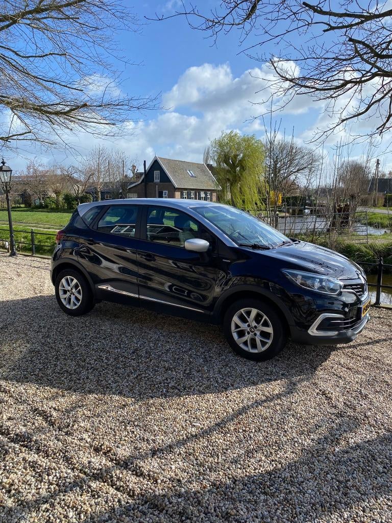 Renault Captur Energy TCe 90PK S&S 2018 Zwart Limited, Auto's, Renault, 898 cc, Stof, Zwart, 620 kg