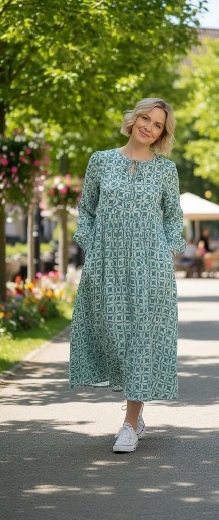 jurk Oysho, Maat 38/40 (M), Oysho, Zo goed als nieuw, Onder de knie