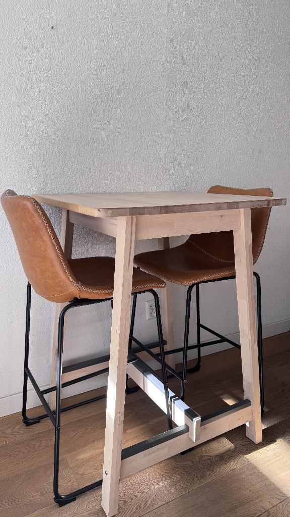 Bar/High Table + two (2) High Chairs - set only, Huis en Inrichting, Tafels | Eettafels, Zo goed als nieuw, 50 tot 100 cm, 50 tot 100 cm