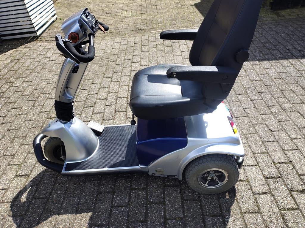 Te koop 2 scootmobielen, Ophalen, Gebruikt, 10 km/u of minder
