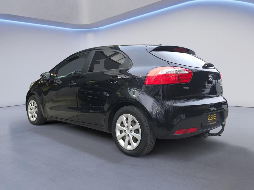 Kia Rio 1.2 CVVT Plus Pack | Airco | Elek Ramen | Recent ond, Auto's, Euro 5, 4 cilinders, Zwart, Origineel Nederlands