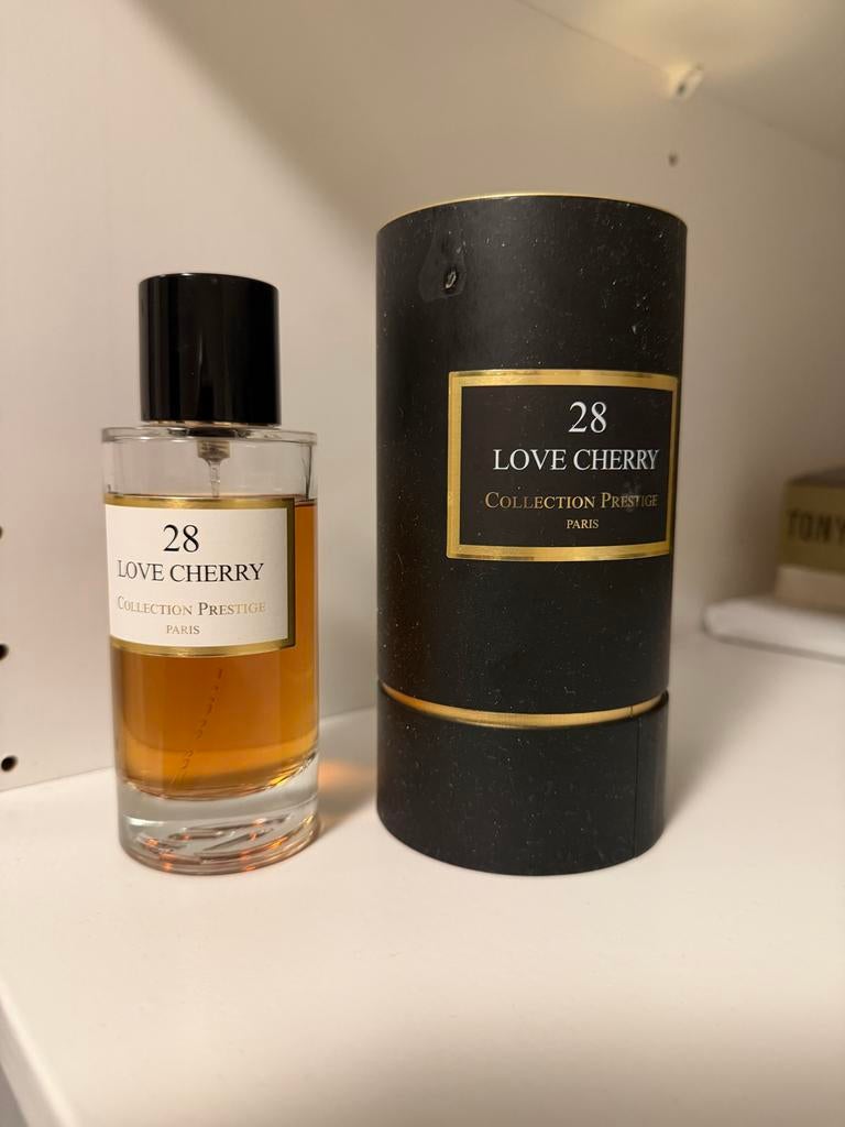 Black Cherry 28 - Collection Prestige Parfum 100ml, Sieraden, Tassen en Uiterlijk, Uiterlijk | Parfum, Ophalen of Verzenden, Zo goed als nieuw