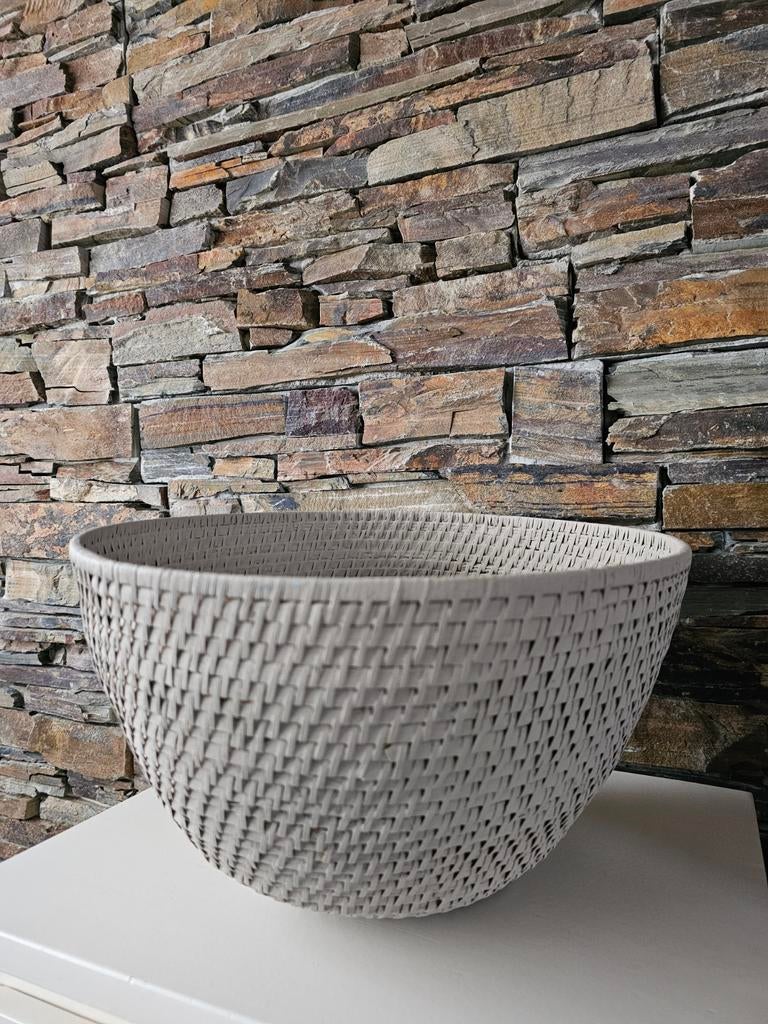 Grote mand schaal in mat taupe, Ophalen, Zo goed als nieuw, Rond