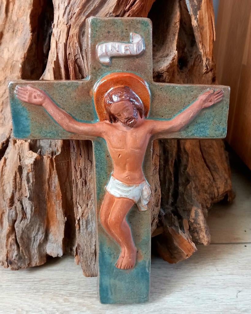 Kruisbeeld van Russel Tiglia Tegelen, Antiek en Kunst, Ophalen of Verzenden