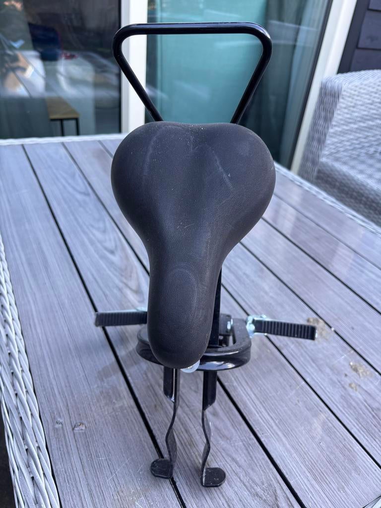 Fietszitje voor op stang, Ophalen of Verzenden, Gebruikt, Voorzitje, Voetsteuntjes